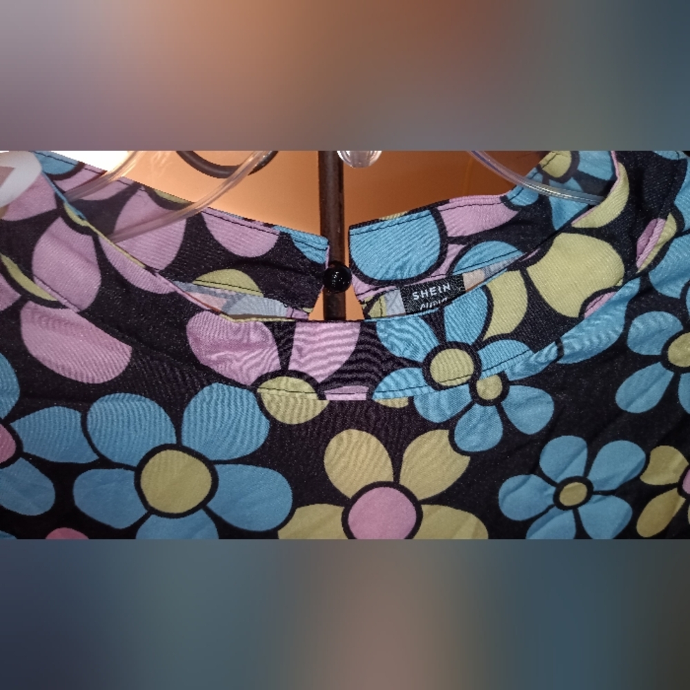 Shein Women Floral Dress 2 XL Colourful Airy,Pretty Fun Stylish Light - Picture 3 of 12